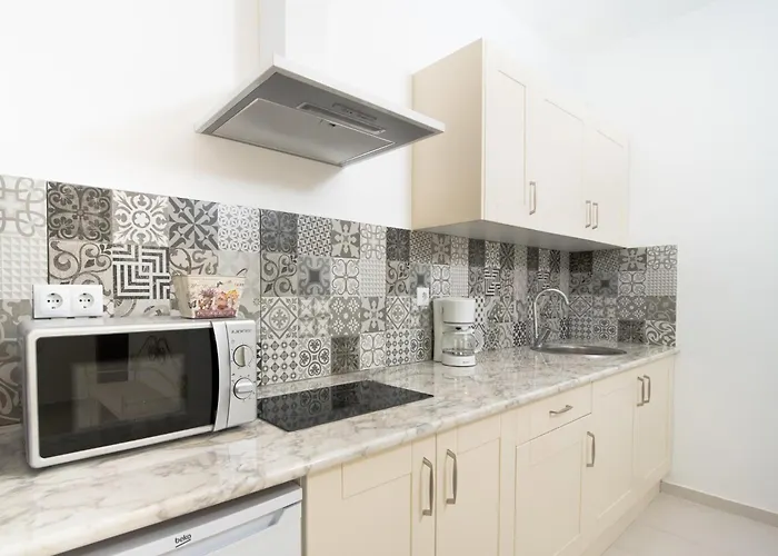 Apartment Pucela 4 *